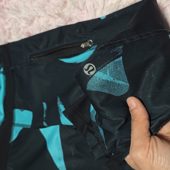 Lululemon Inspire Tight II *Full-On Luxtreme (Mesh) size 4 23" - Picture 8 of 9
